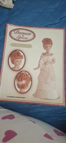 Fascículo damas época