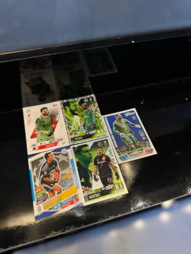 CARD Goleiros Topps Alisson/Dibu/Buffon/Donarumma
