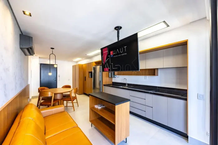 Apartamento mobiliado para locação no HUB - Setor Bueno com 2 suítes