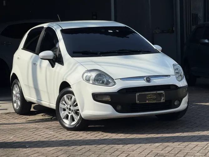 Fiat Punto Attractive Italia 1.4 F.flex 8V 5P 2013