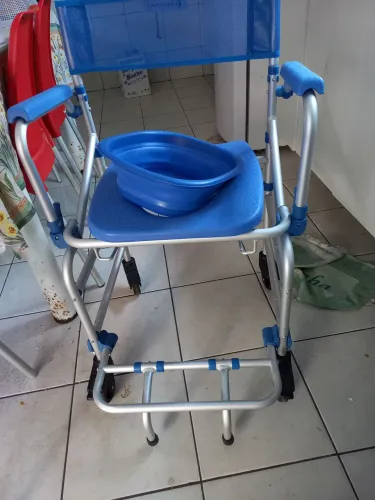 Cadeira de banho D55 dellamed
