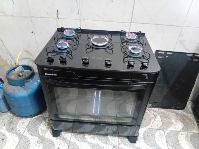 Vende-se Fogão