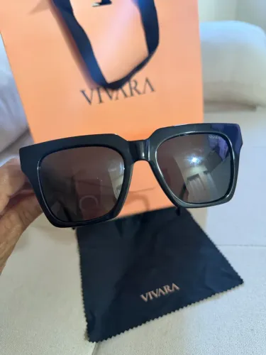 Óculos Vivara novinho 3 meses de comprado, 280,00 pra vender logo!