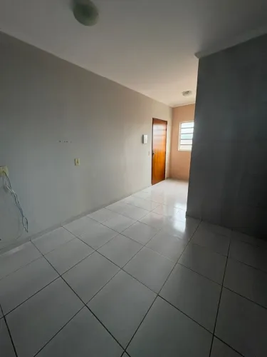 Alugo apartamento