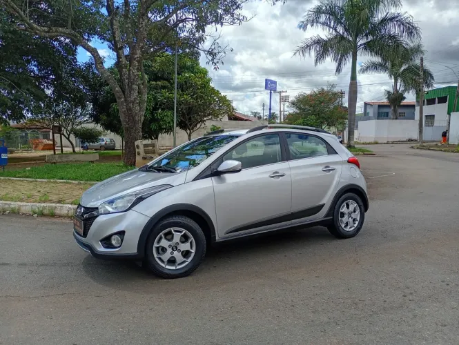 Hyundai HB20X Premium 1.6 Flex 16V Aut. 2015