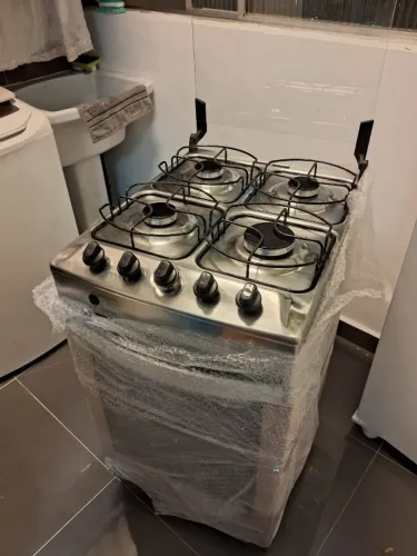Fogão Brastemp Piso 4 Bocas Duas Prateleiras Ajustáveis Inox Bivolt