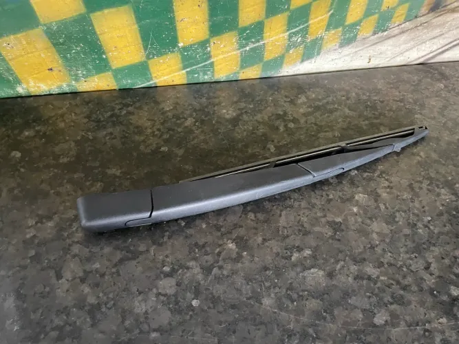 Braço do limpador de pára-brisa traseiro Hyundai hb20 2020 a 2026 
