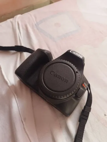 Câmera Canon Sl3