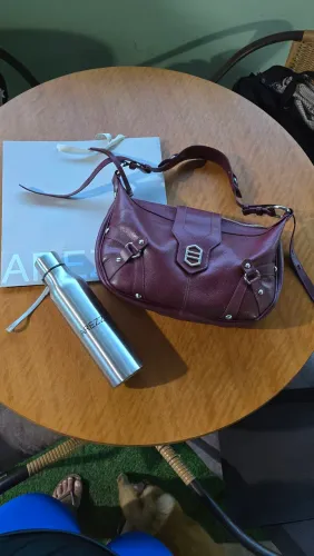 Bolsa NOVA Arezzo em COURO