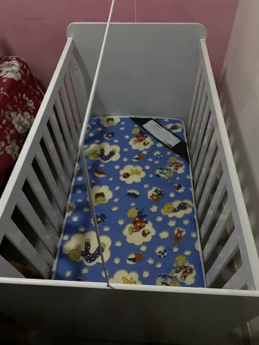 Berço semi novo bem conservado