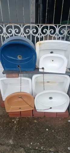 Tanques e Pias de louça cada uma tem um valor