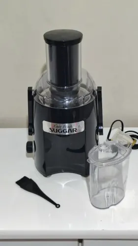 Juicer 'Fast Fruit' centrifuga Suggar, 500 W de potência !
