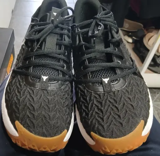 Tênis Under Armour Hovr