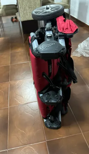 Carrinho de gêmeos 