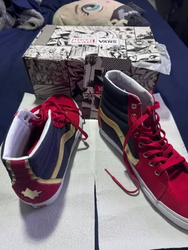 Tênis VANS CAPITÃ MARVEL - Desapegando - Nunca Usado - Unissex - Pra Vc Q Gosta De Estilo
