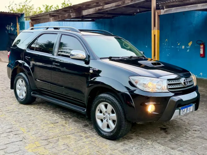 Toyota Hilux SW4 SRV D4-d 4X4 3.0 TDI Dies. AUT 2011