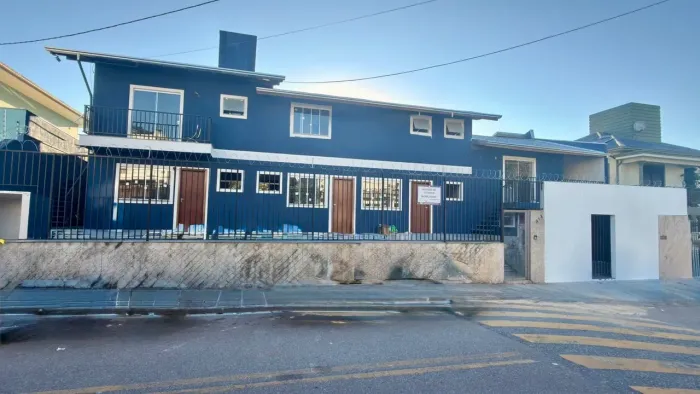 Prédio com 15 Studios em Coqueiros Florianópolis | Alta Renda Mensal