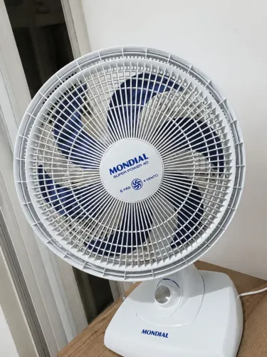 Ventilador Grande 1 mês de uso, está novo, não faço entrega. Pegar no bairro ligeiro,