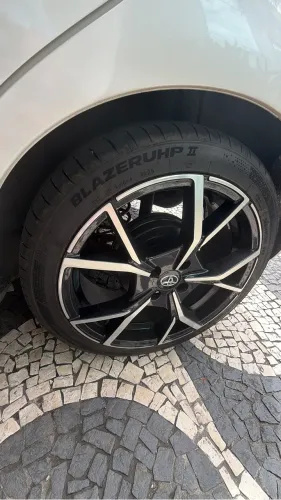 Aros 17 com pneus seminovo 