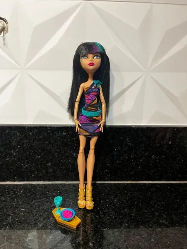 Cleo de Nile da coleção Creepateria