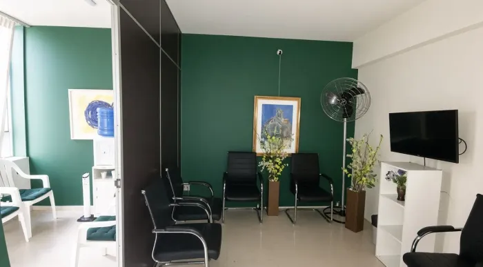 Sala comercial para venda no Centro de Sorocaba, com banheiro privativo, 2 elevadores em l