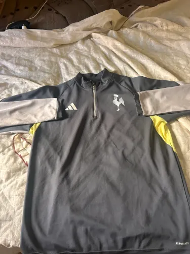 Vendo conjunto Atlético Mineiro, seminovo gg manga longa