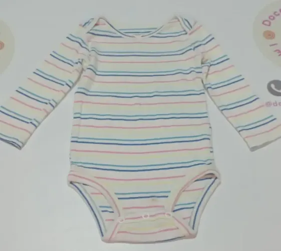 Body Carters tamanho 12 meses importado (desapego)