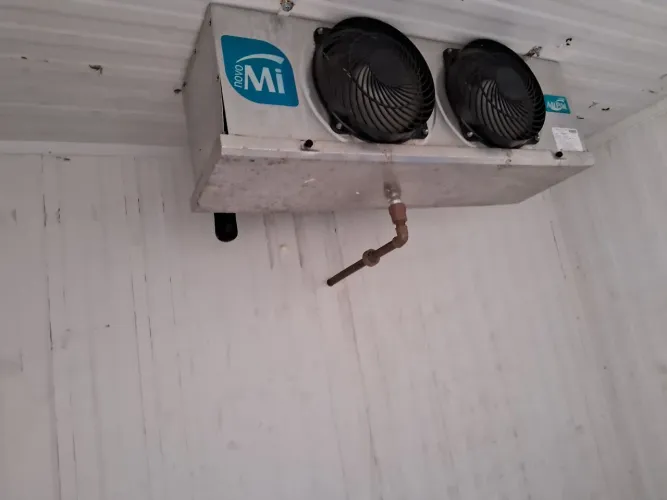 Vendo câmera fria pra distribuidora
