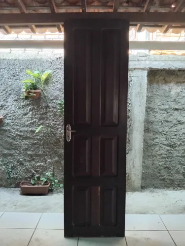Porta em Ypê madeira nobre