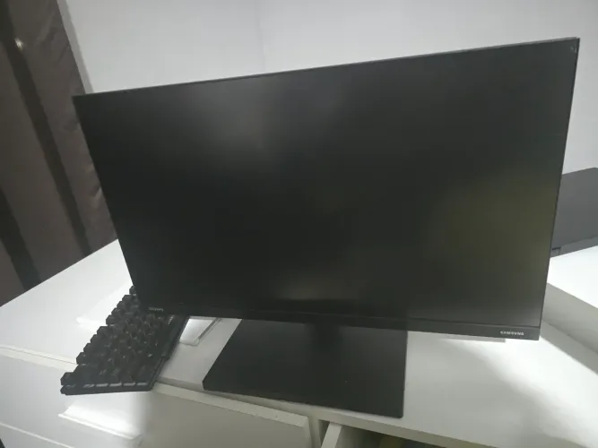 Monitor Odyssey G30