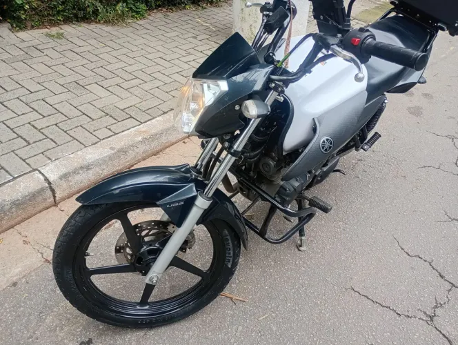 Venda ou troca por Crosser