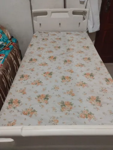 Vendo cama Hospitalar 