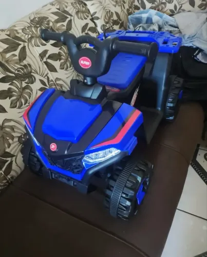 Mini quadriciclo infantil elétrico