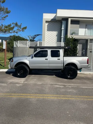 Nissan Frontier Se/se Strik/one CD 4X4 2.8 Dies 2006