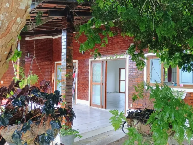 Casa em condomínio no Privê Country de Aldeia km 15