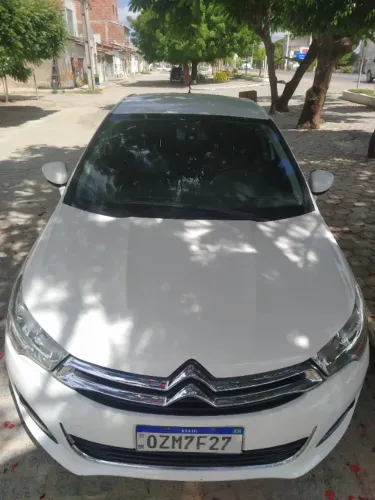Citroen C4 Lounge Tendance 1.6 Turbo 4P AUT 2015