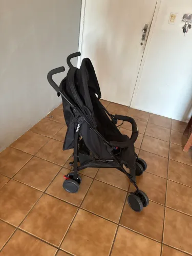 Carrinho de bebê voyage