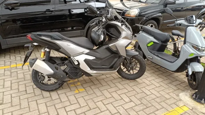  HONDA ADV 26/26
