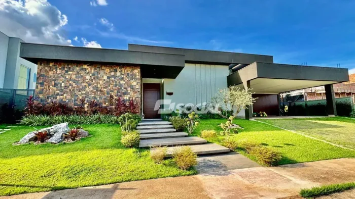 Excelente Casa Condomínio Alphaville Urbanismo à venda, 396,20 m² - Aeroclube - Porto Velh