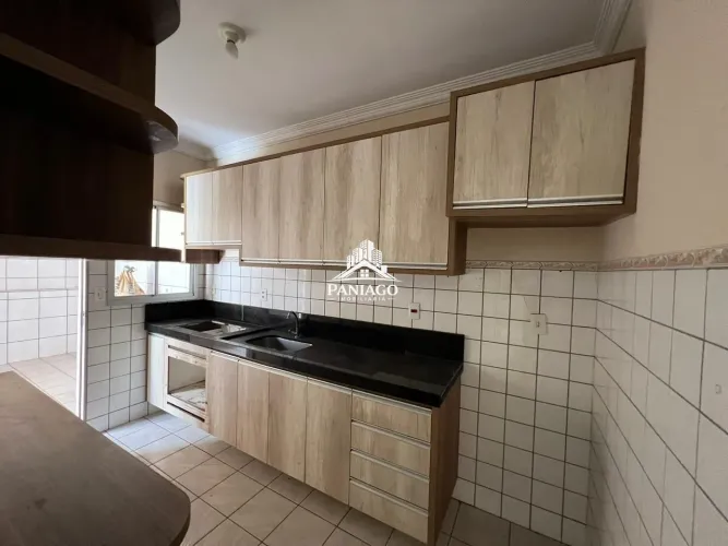 Locação/Venda casa em condomínio c/3 quartos (1 suíte), Bairro Areão, Cuiabá-MT