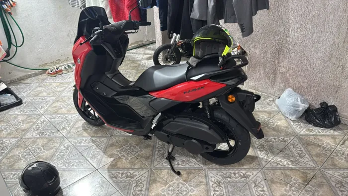 Nmax 2025 5 mil km *unico dono