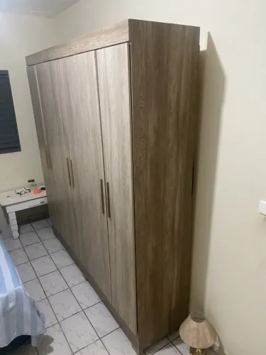 Guarda-Roupa Casal 6 Portas 3 Gavetas - 2,00 x 1,85 m
