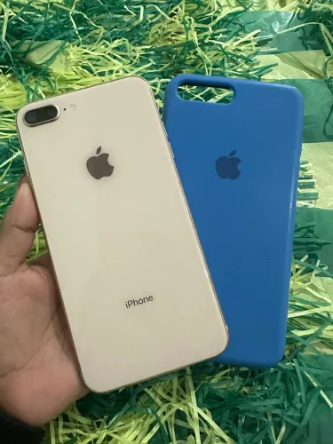 iPhone 8 Plus