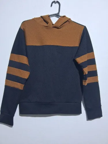 Roupas de brechó femeninas