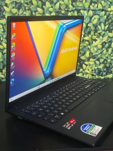 Notebook ASUS Vivobook Go 15 Ryzen 5 8GB SSD 512GB Tela Full HD (Garantia | Entrego))