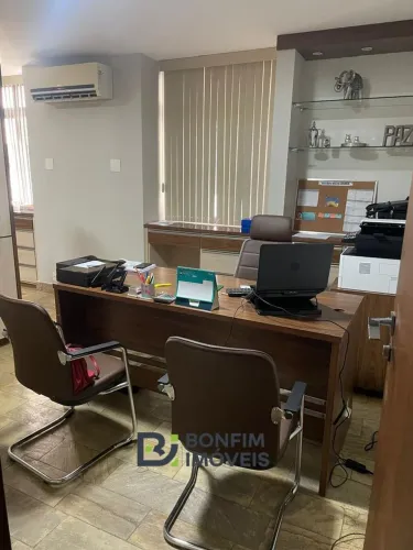 Sala Comercial no Centro Renda Imediata em Localização Estratégica!