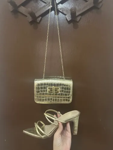Kit bolsa e sandália