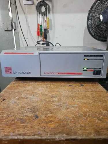 ESTABILIZADOR/TRASFORMADOR DE VOLTAGEM GR SAVAGE MK 6000