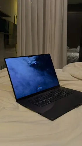 MacBook Pro 16 M3 Pro 18GB RAM 512GB SSD Space Black