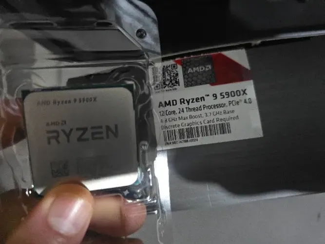 Processador AMD Ryzen 9 5900X 12/24 Nucleos 4.8GHz Cache 70MB - 100% Testado e Funcionando